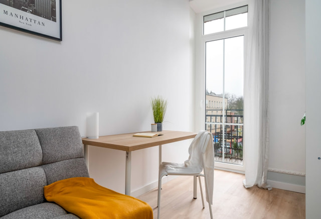 Spacious room right next to the Faculty of Chemistry at the University of Warsaw, room nr 3