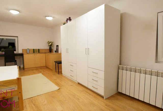 TARNINOWA 1 RADOGOSZCZ Pokój duży jednoosobowy lub dwuosobowy NR 25