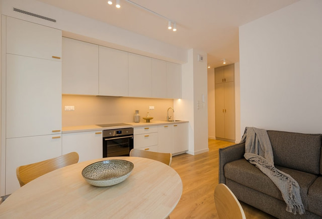 2-pokojowe | 33.4 m2 | Balkon | Internet w cenie | Bezpośrednio