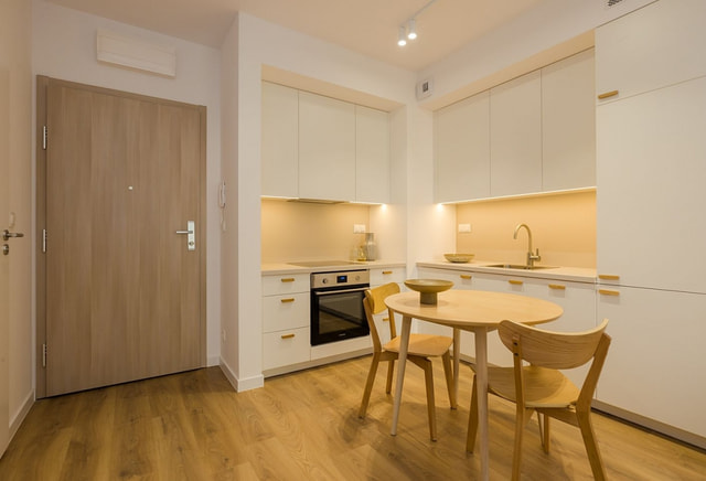 2-pokojowe | 33.72 m2 | Balkon | Internet w cenie | Bezpośrednio