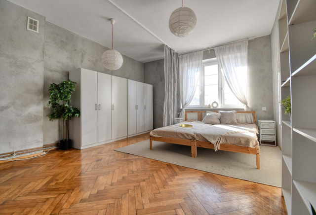 | Pokój 25m2  | 1/2-osobowy | Centrum | ul. Bukowska | 