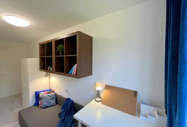 (POWS.103.1) Single room