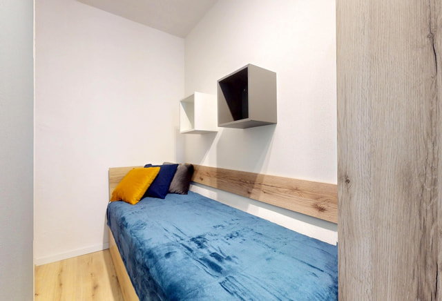 Pokój jednoosobowy #1 przy ul. Żelaznej