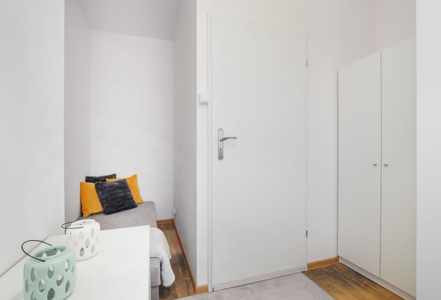 Single room #4 at Znanieckiego 2 Street
