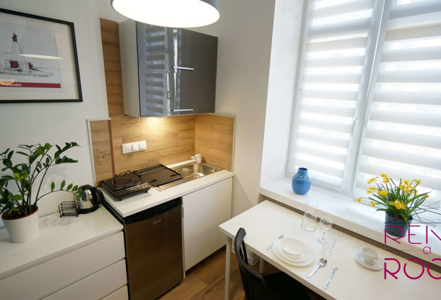 TRAMWAJOWA 19 FACTORY STATION 1 OR 2 STUDIO STUDENTS 1