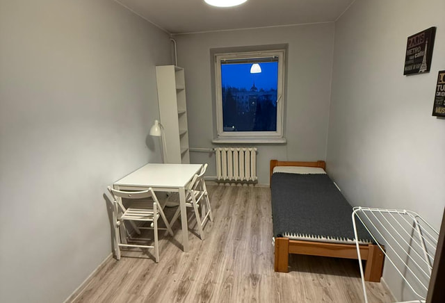 Pokój jednoosobowy #3 przy ul. Małcużyńskiego 5