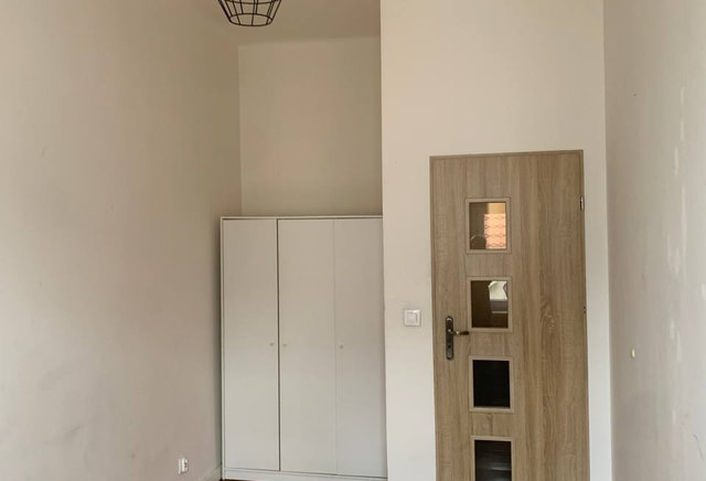 | 2-room apartment | Strzałowa Street | Center |