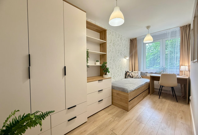 Pokój nr. 5 - ul. Kluczowa 10, BIELANY