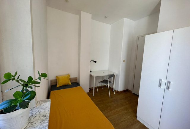 Single room #11 at Wita Stwosza 17a [FOR MEN]