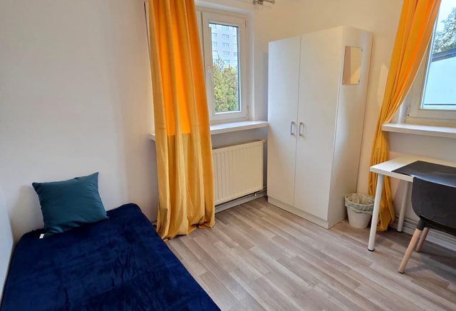 Pokój jednoosobowy #19 przy ul. Wita Stwosza 17b [DLA KOBIET]