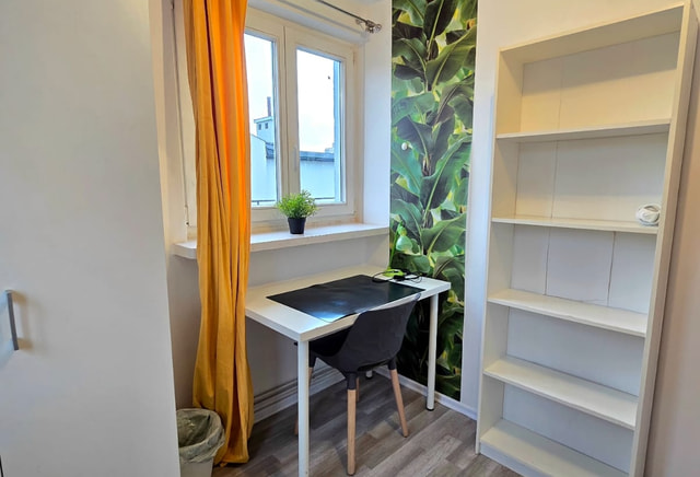 Pokój jednoosobowy #19 przy ul. Wita Stwosza 17b [DLA KOBIET]