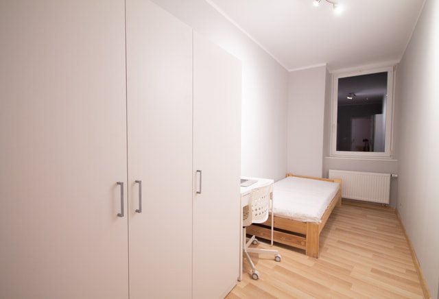 Wygodny pokój 1-os.,  Łukasińskiego – Centrum, dwie pełne łazienki