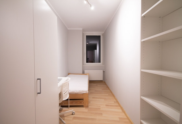 Wygodny pokój 1-os.,  Łukasińskiego – Centrum, dwie pełne łazienki