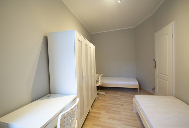 Wygodny pokój 1-os.,  Łukasińskiego – Centrum, dwie pełne łazienki