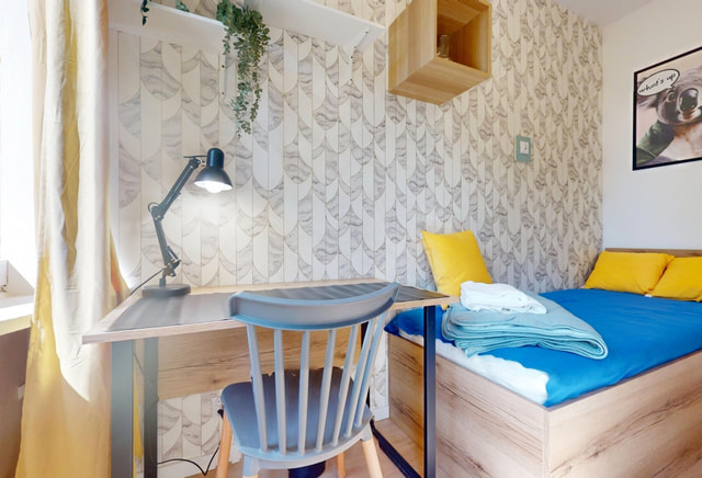 Pokój jednoosobowy z balkonem #5 przy ul. Szarych Szeregów 8