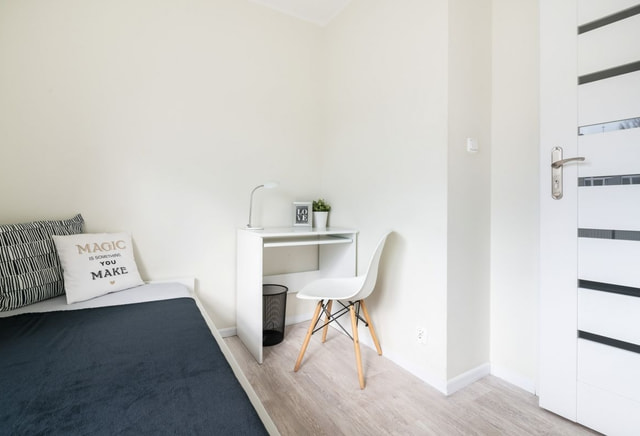 Pokój 1-osobowy  nr 1 ul. Grójecka 19/25