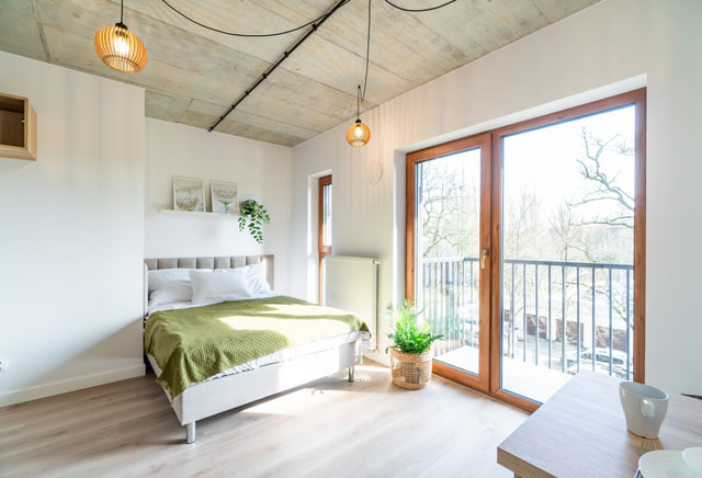 Duża przestronna  komfortowa kawalerka ! Wszystkie opłaty w cenie !