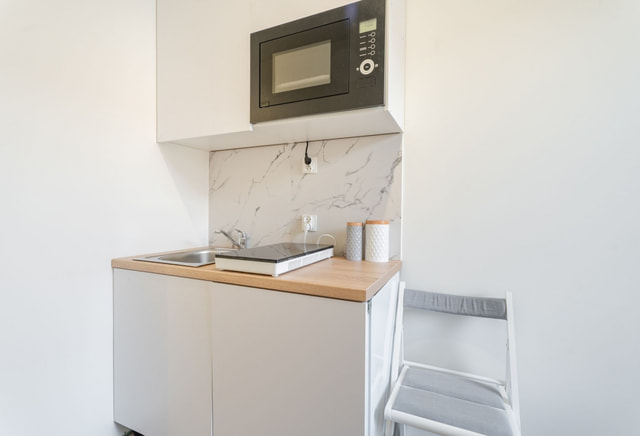 Modern room with private bathroom in the city center near ZUT.