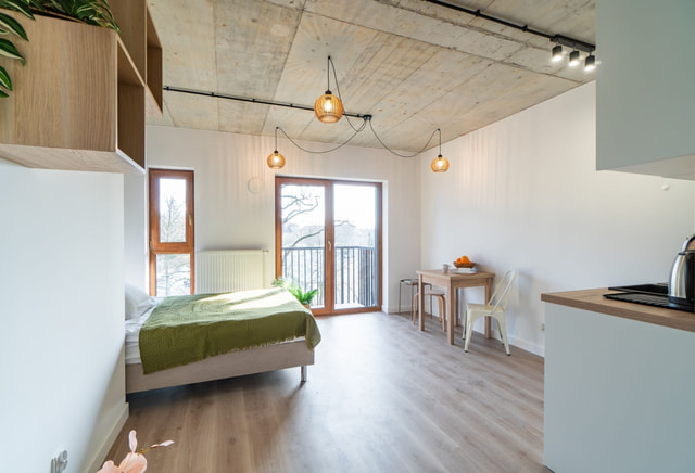 Duża stylowa kawalerka ! Media w cenie ! 