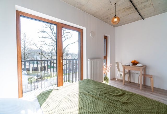 Duża komfortowa kawalerka z ogródkiem ! Cicha i spokojna okolica !