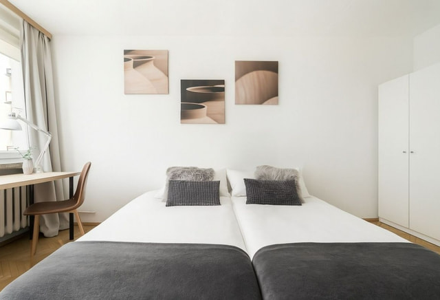 Pokój 1-osobowy nr 2 ul. Żelazna 34/38