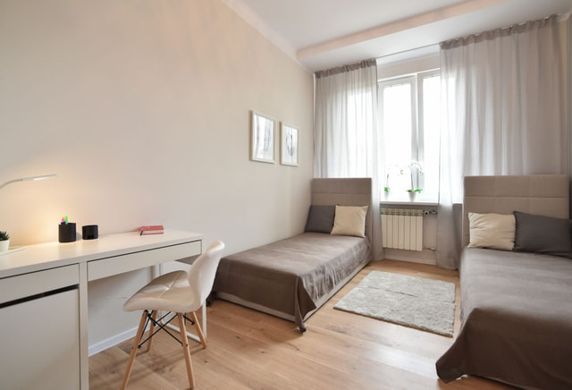 Pokój 2-osobowy  nr 3 al. Niepodległości 150