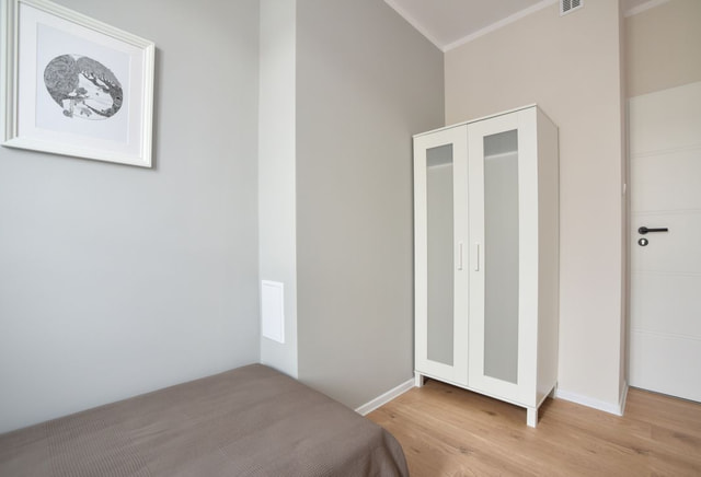 Pokój 1-osobowy  nr 4 al. Niepodległości 150