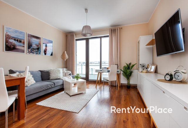 Kawalerka z balkonem, garażem i piwnicą, Morena, Hausbrandta