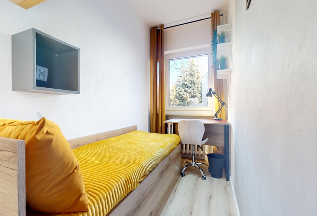 Pokój jednoosobowy #2 przy ul. 1 Sierpnia 49B/19 