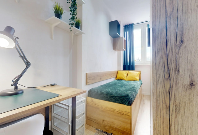 Pokój jednoosobowy #2 przy ul. Wrzeciono 3/86