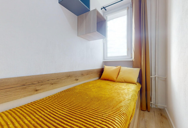 Pokój jednoosobowy #4 przy ul. Wrzeciono 3/86