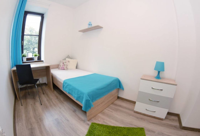 Spacious single room in the center, next to Nowy Kleparz