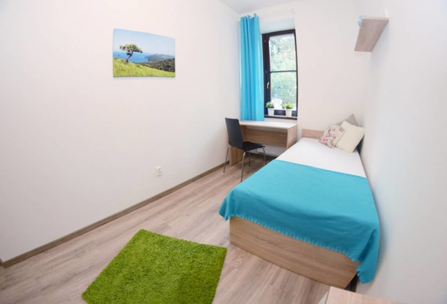 Spacious single room in the center, next to Nowy Kleparz