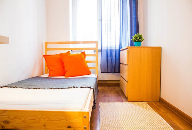 Comfortable single room, St. Czesława -5 minutes from Stary Browar