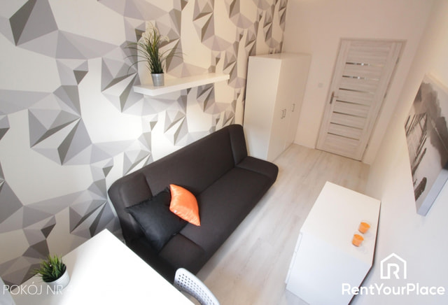 Single room no. 4 - 3 minutes from the Forum, Górka 13 St.